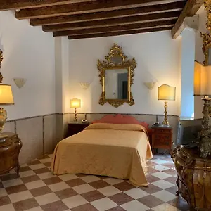 Apartamento Luxury In San Marco With Canal View Veneza