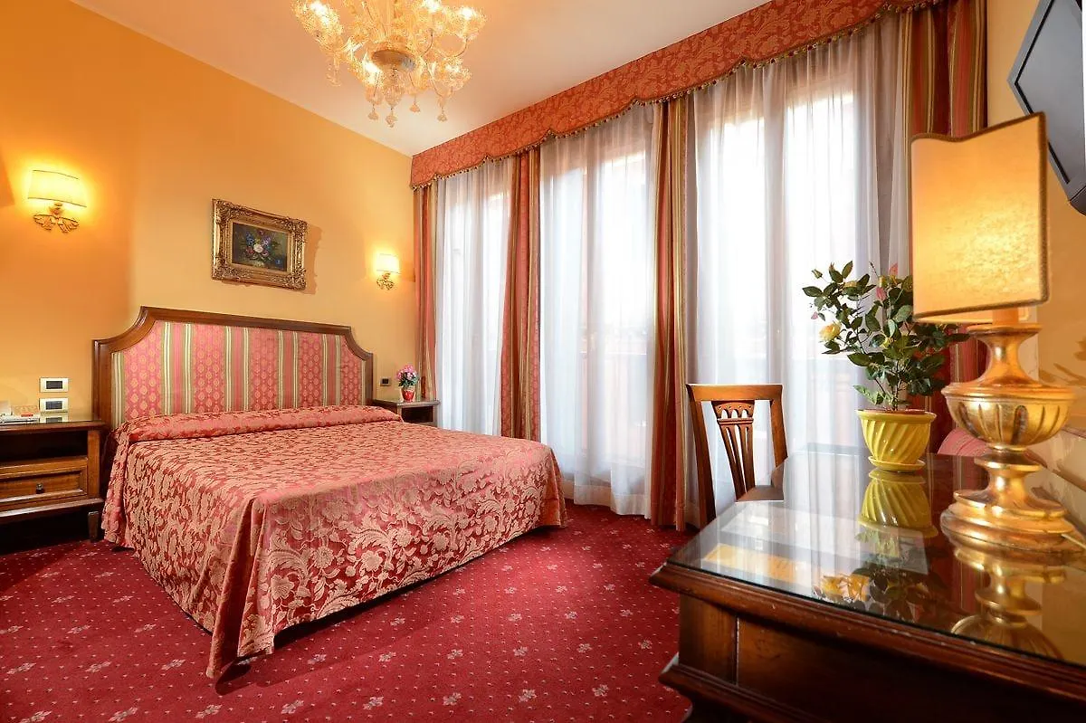 Antico Panada Hotel Velence 3*,